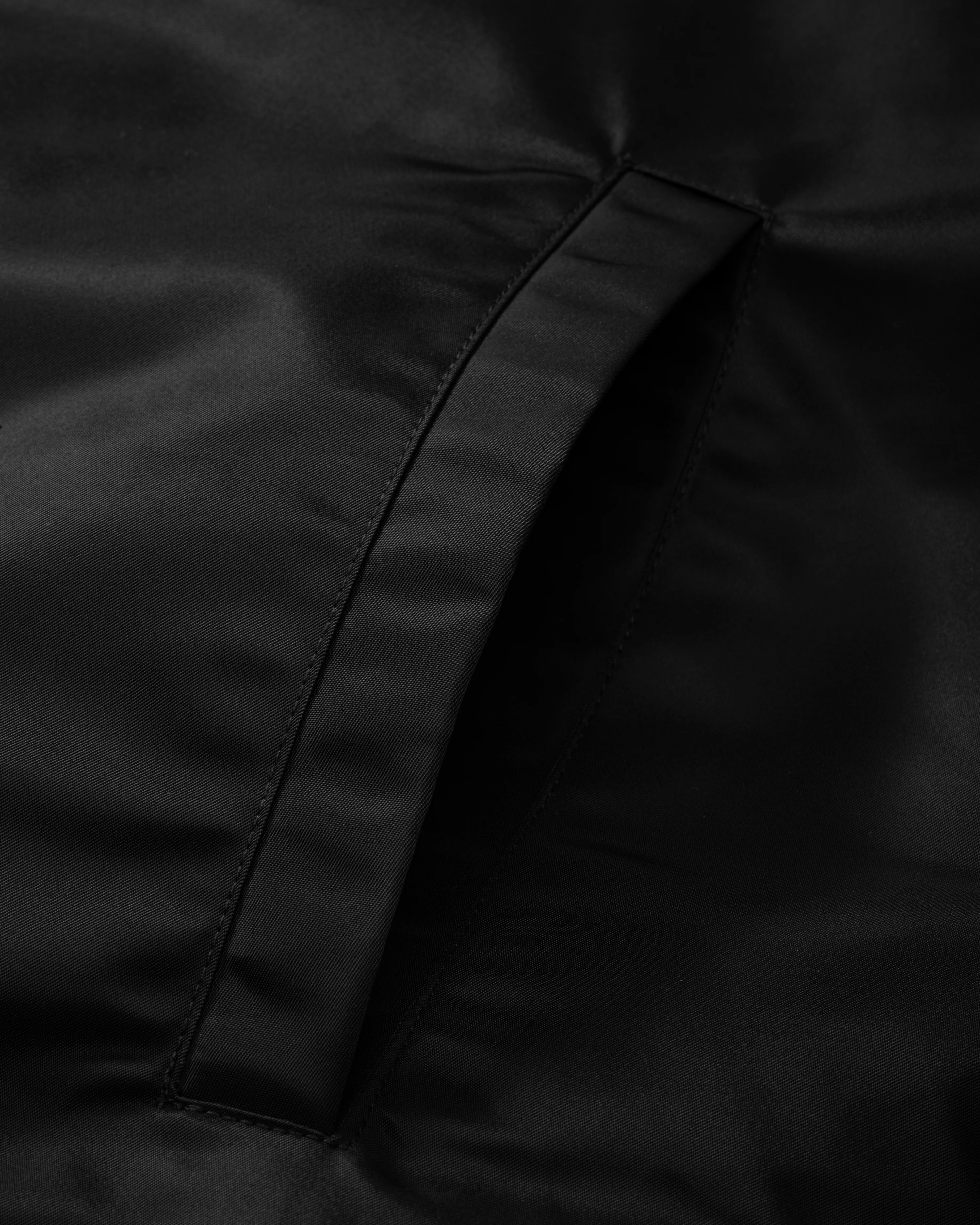 Pigeon Logo Bomber Jkt - Image 9