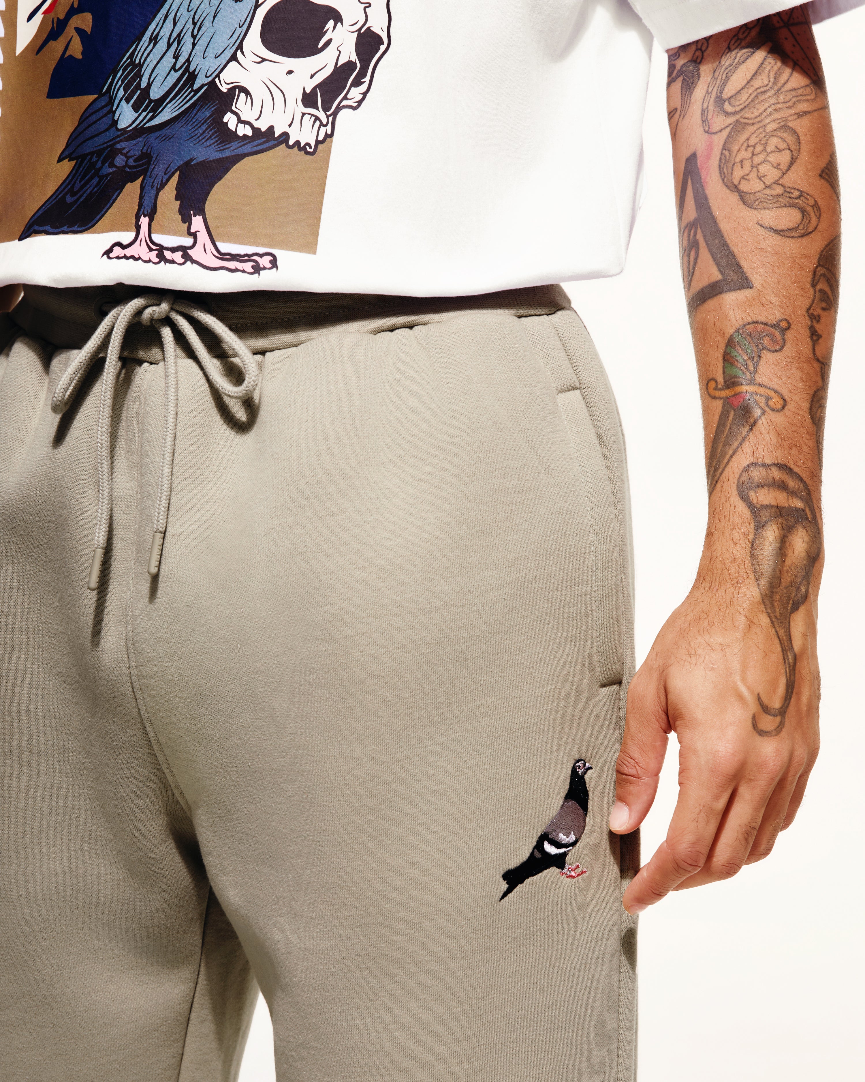 Pigeon Logo Sweatpant - Image 5